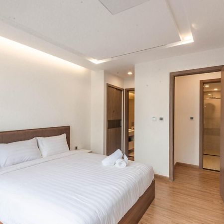 Luxury Serviced Apartment Vinhomes Metropolis Premium Hanoi Exteriör bild