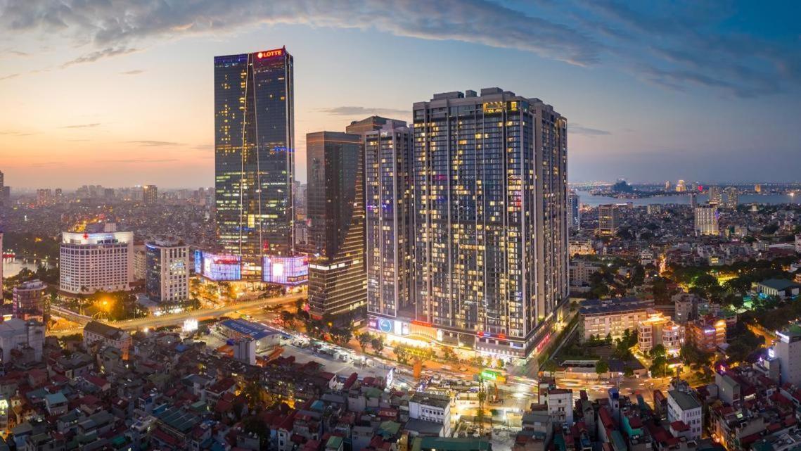 Luxury Serviced Apartment Vinhomes Metropolis Premium Hanoi Exteriör bild