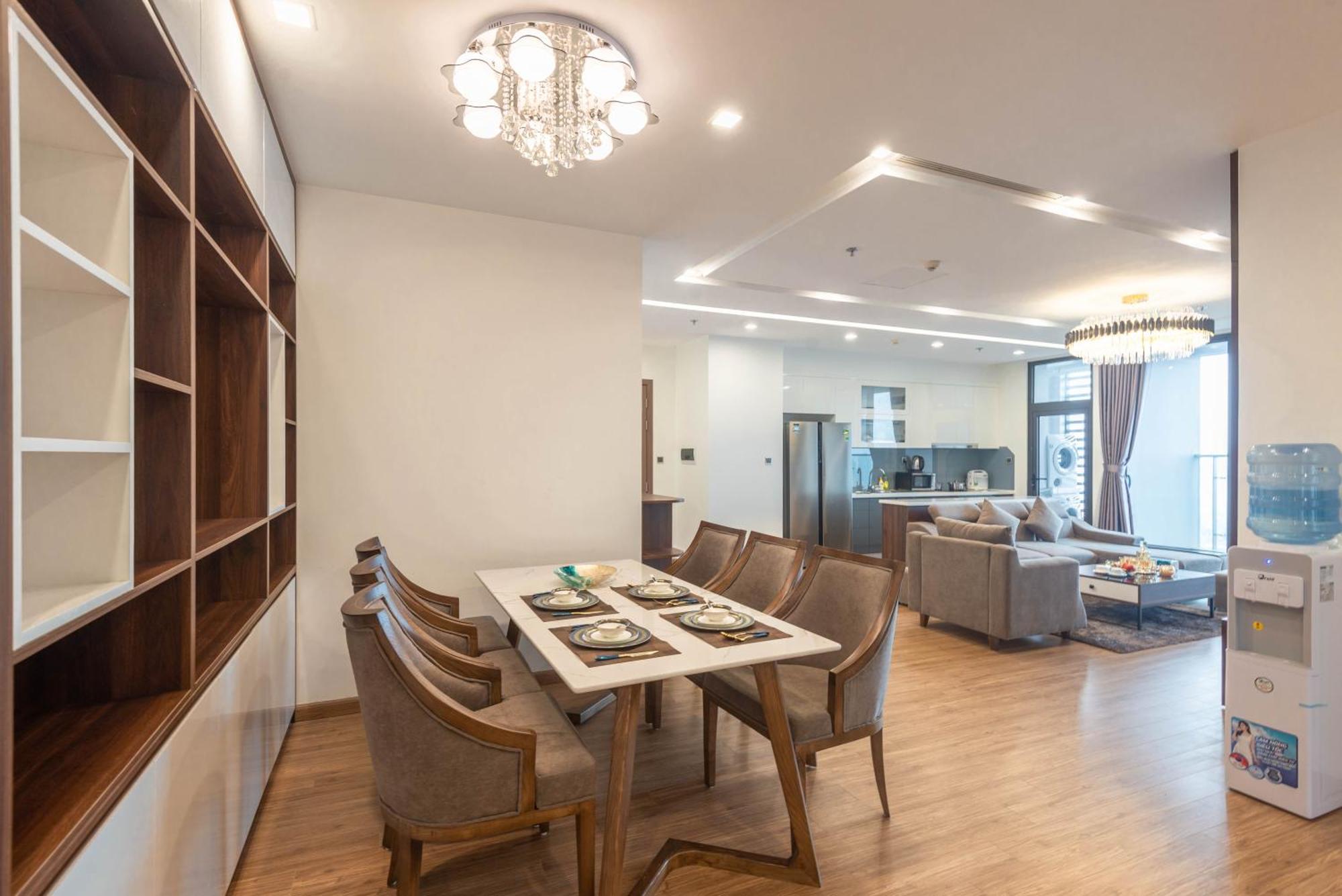 Luxury Serviced Apartment Vinhomes Metropolis Premium Hanoi Exteriör bild